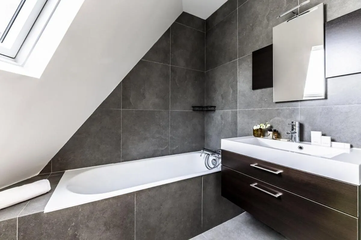 Amazing Apartment 4Bedrooms Champs Elysees Paris 0*,