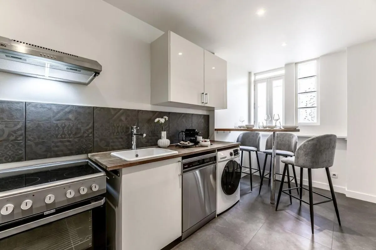 Amazing Apartment 4Bedrooms Champs Elysees Paris