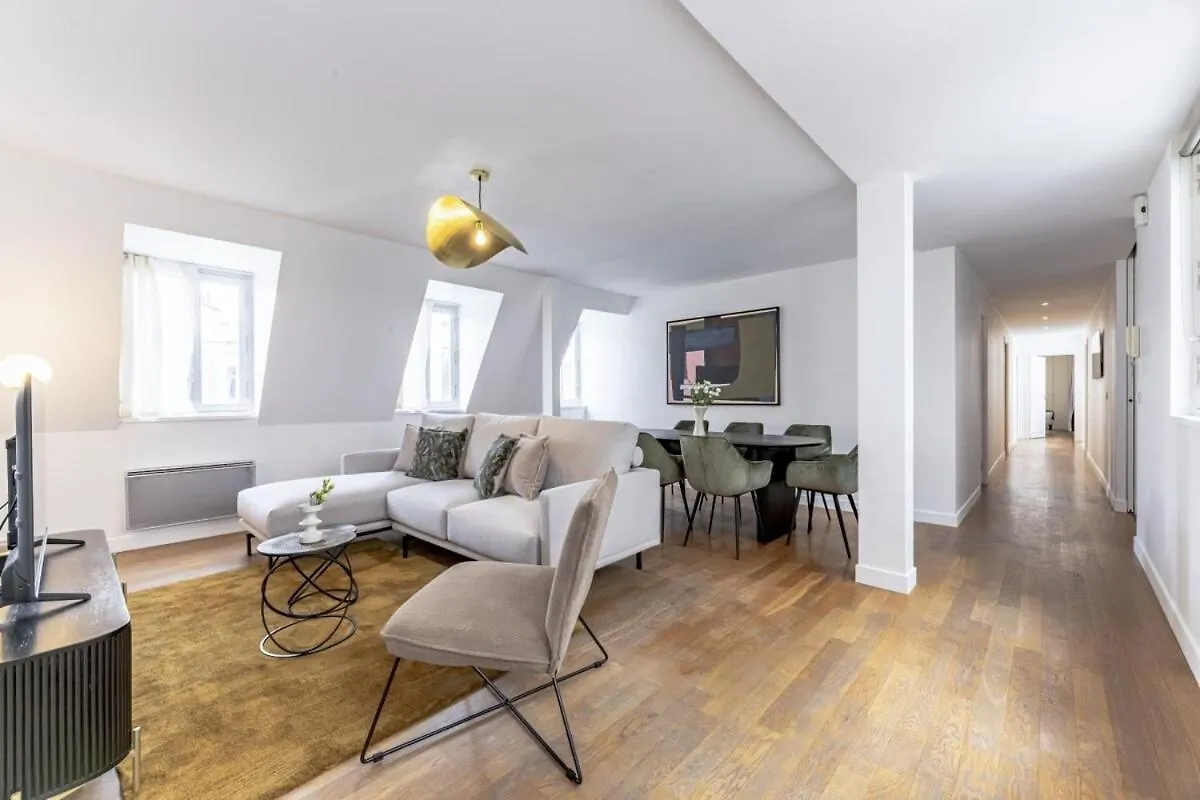 Amazing Apartment 4Bedrooms Champs Elysees Paris