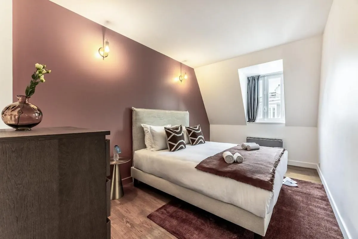 Amazing Apartment 4Bedrooms Champs Elysees Párizs